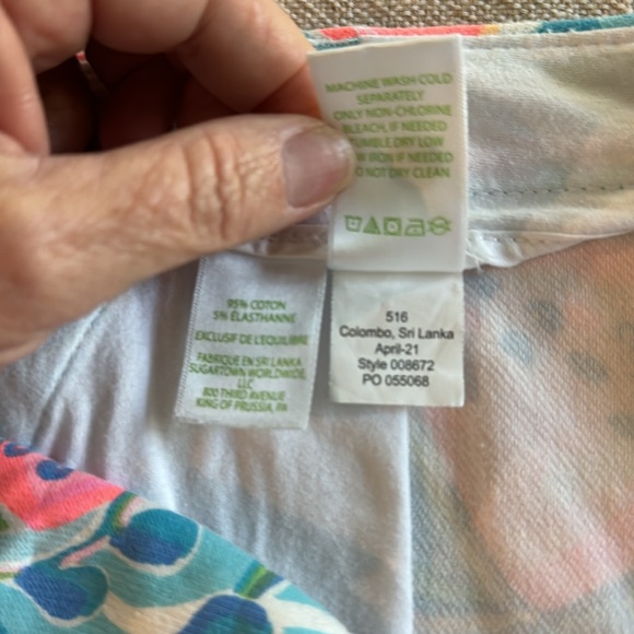 Lilly Pulitzer 5” Callahan shorts size 16 Tropical Punch - Picture 5 of 10